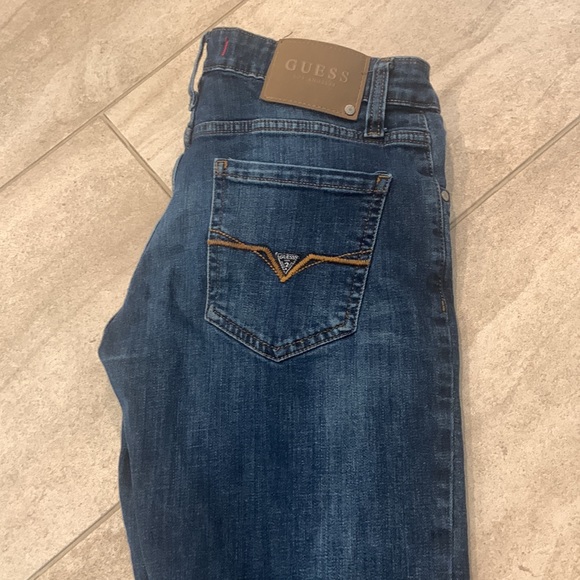 Mens guess jeans size 29x32 - Picture 3 of 4